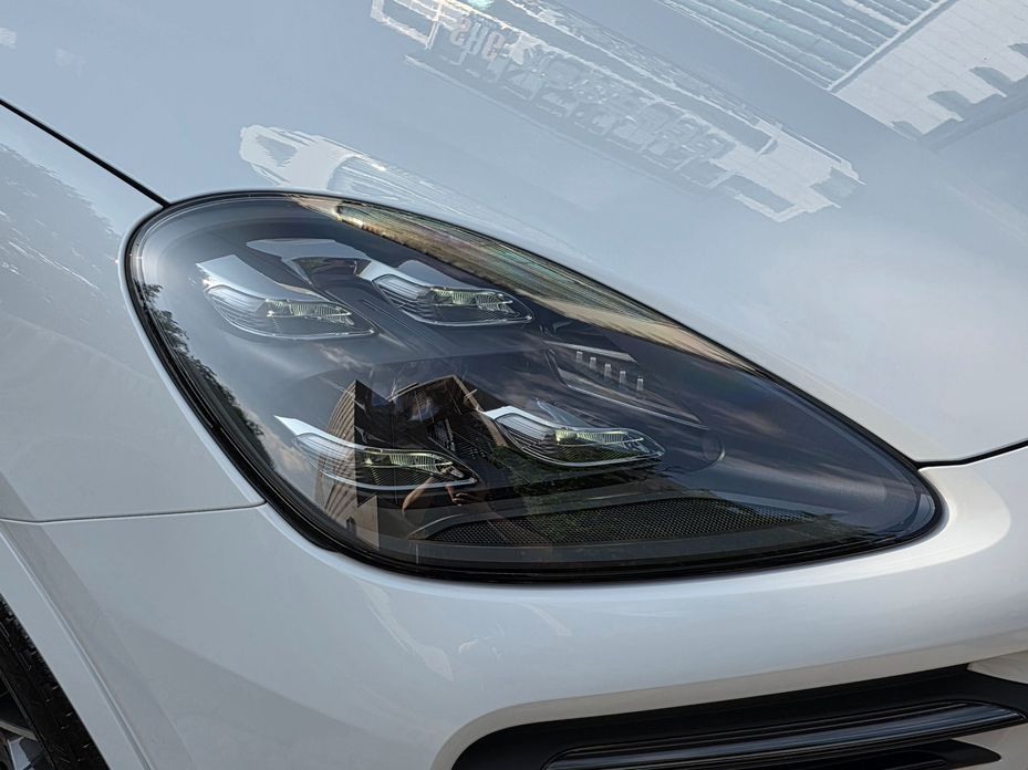 Porsche Cayenne 2021