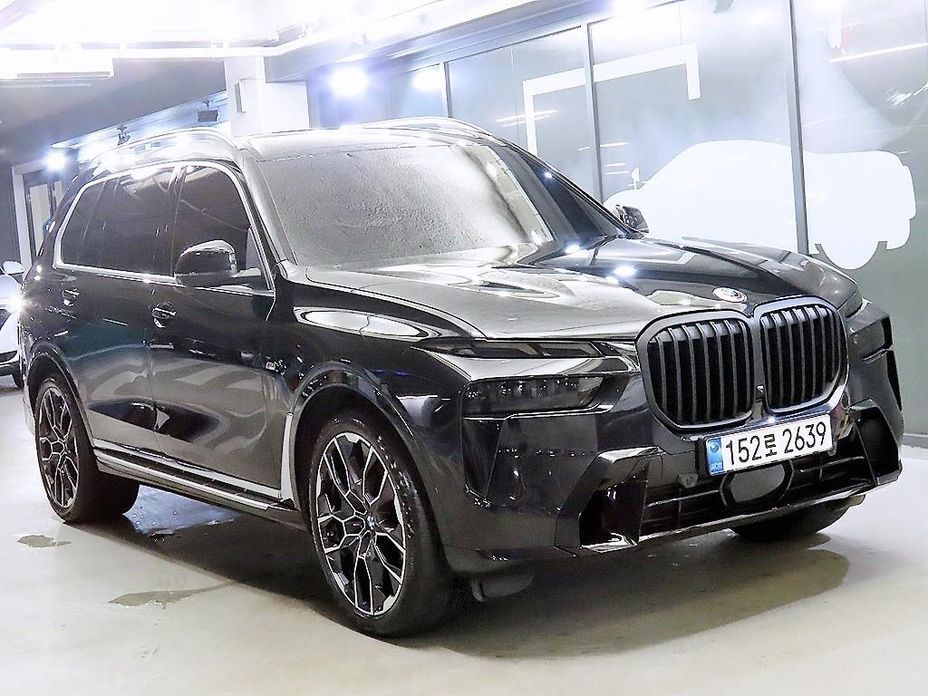 BMW X7 2024