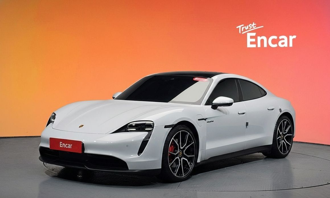 Porsche Taycan 2023