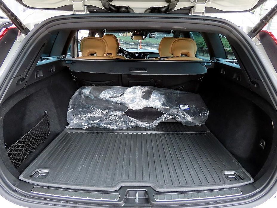 Volvo V60 2022
