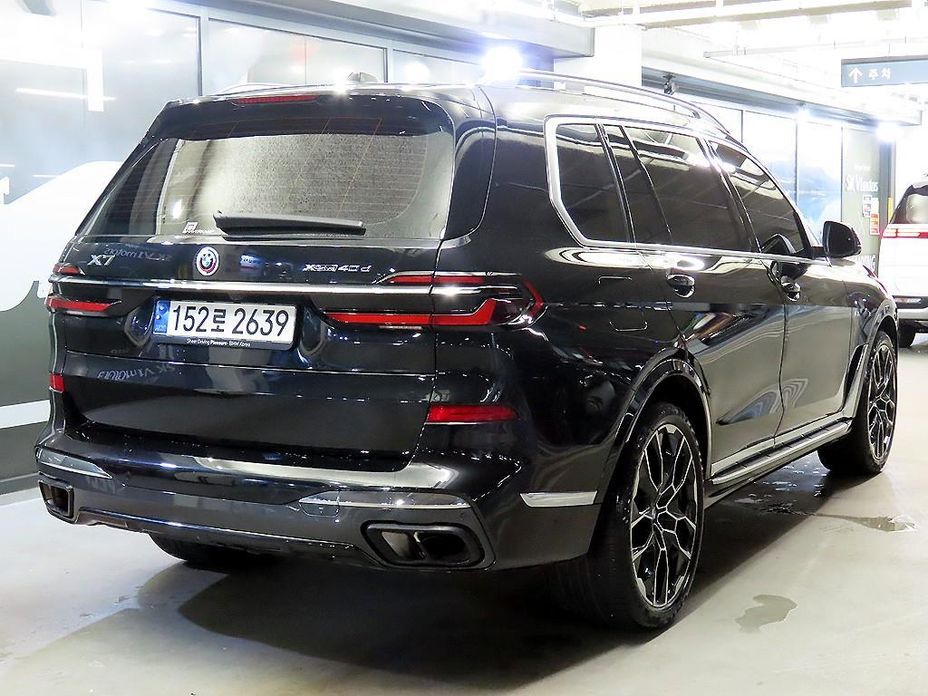 BMW X7 2024