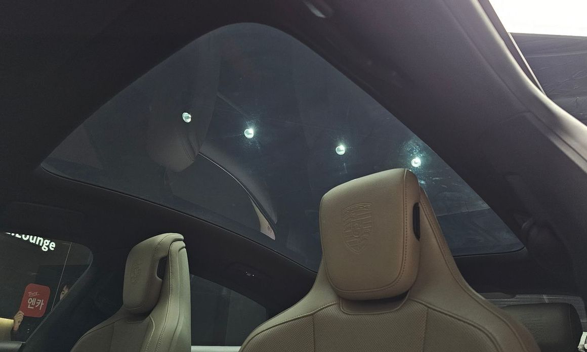 Porsche Taycan 2023