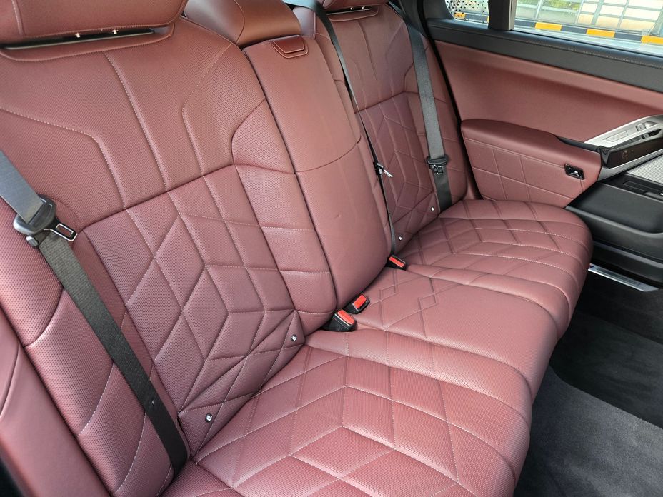 BMW 7-Series 2025