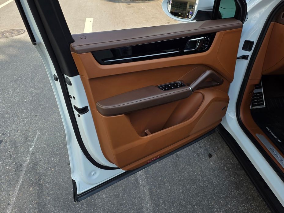 Porsche Cayenne 2021