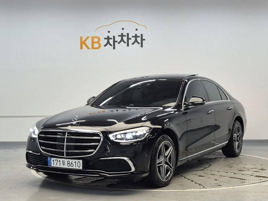 Mercedes-Benz S-Class 2024