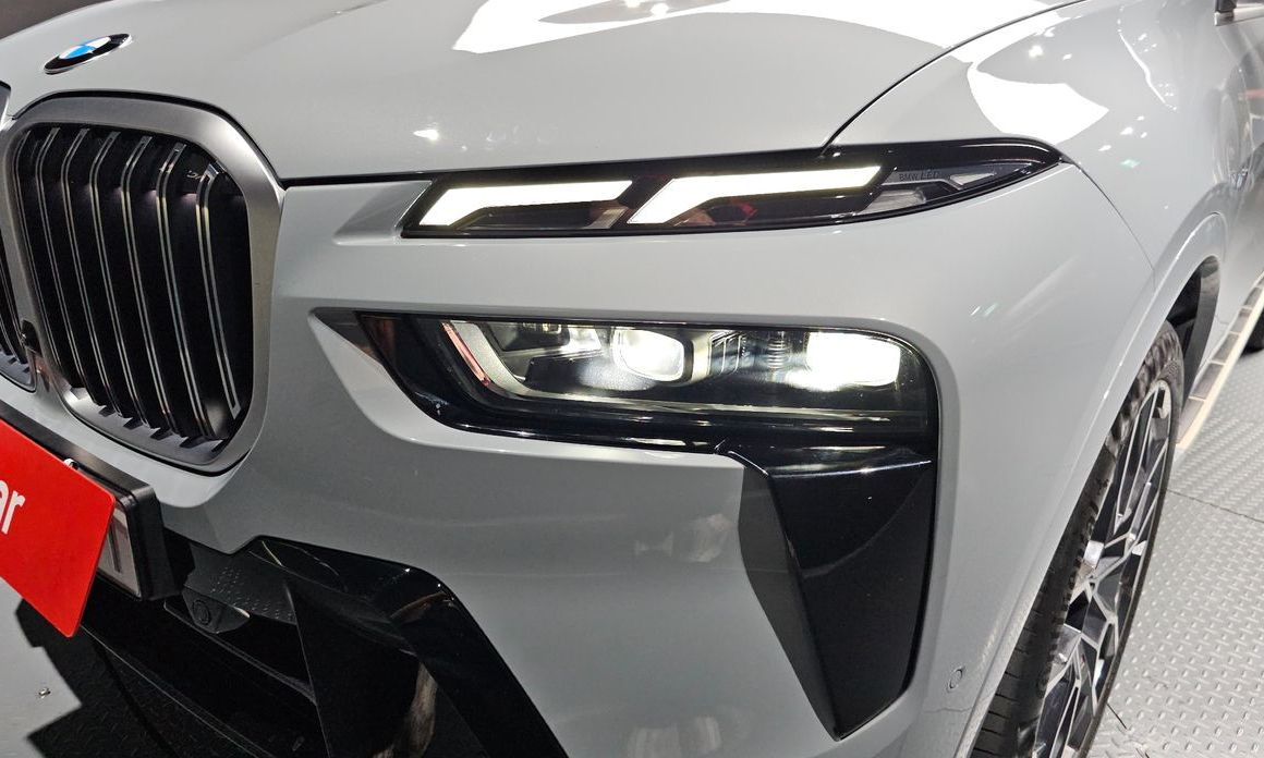 BMW X7 2024