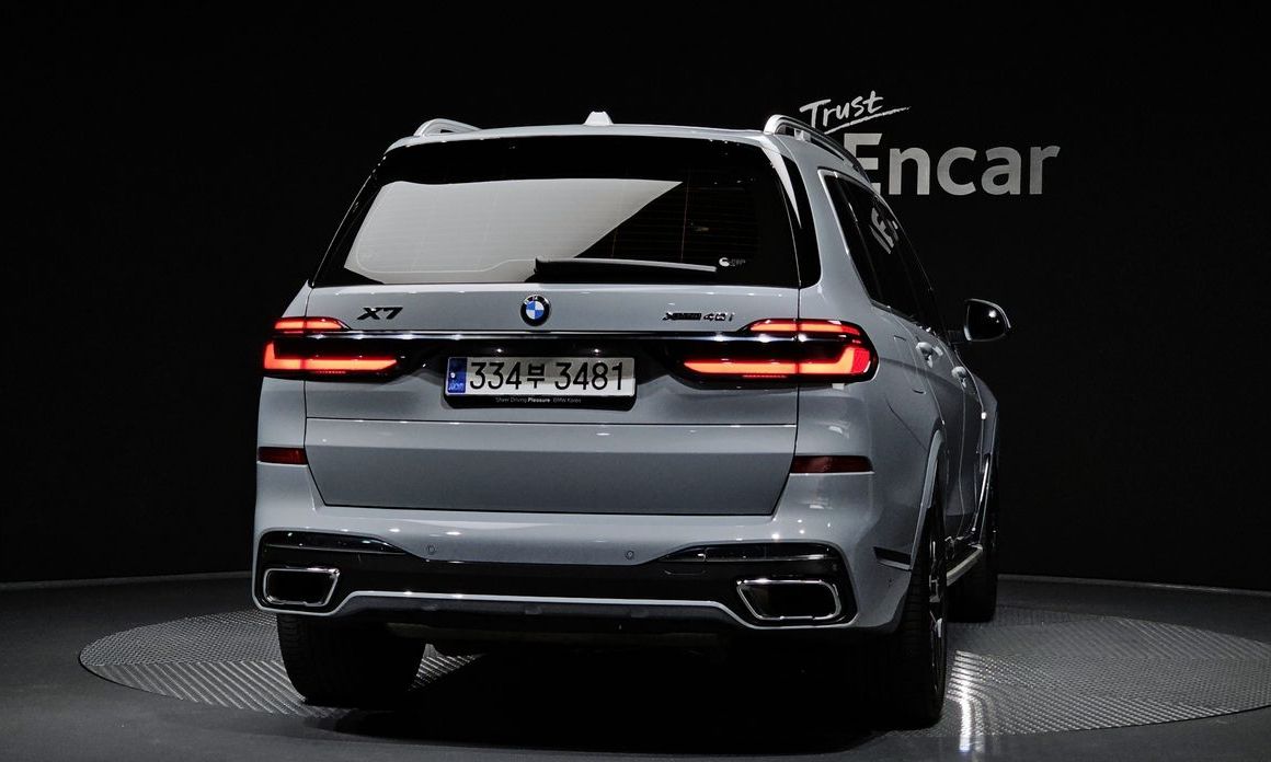 BMW X7 2024
