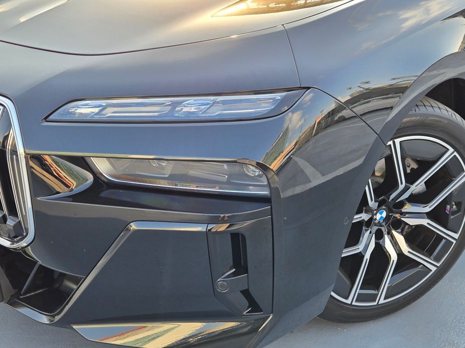 BMW 7-Series 2025