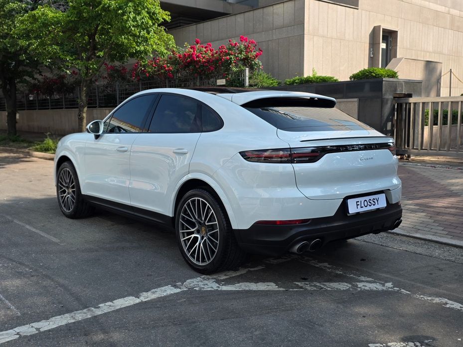 Porsche Cayenne 2021