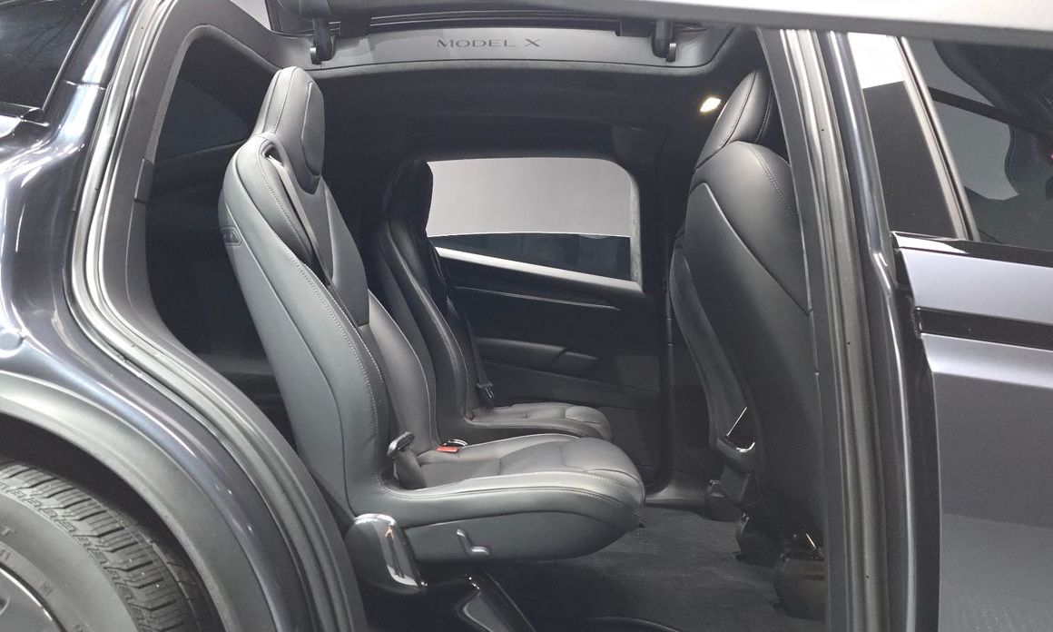 Tesla Model X 2023