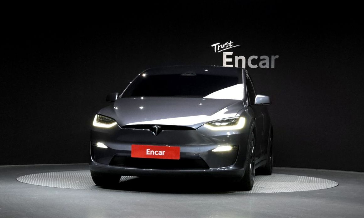 Tesla Model X 2023