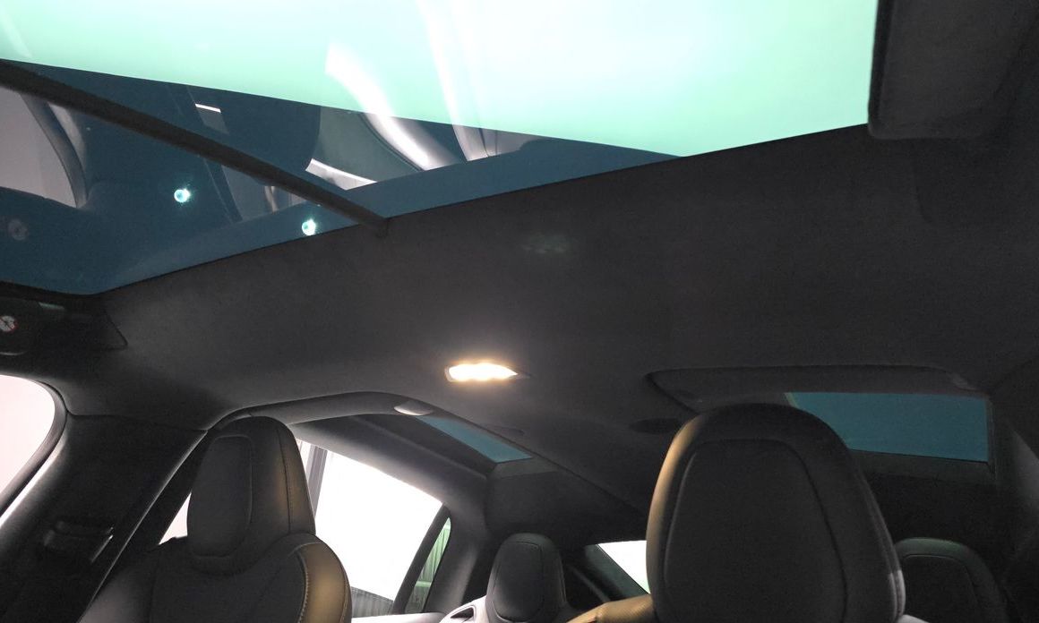Tesla Model X 2023