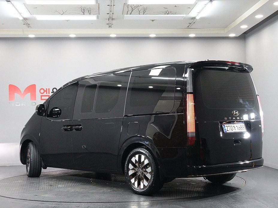 Hyundai Staria 2023