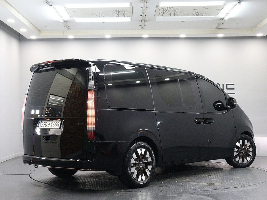 Hyundai Staria 2023