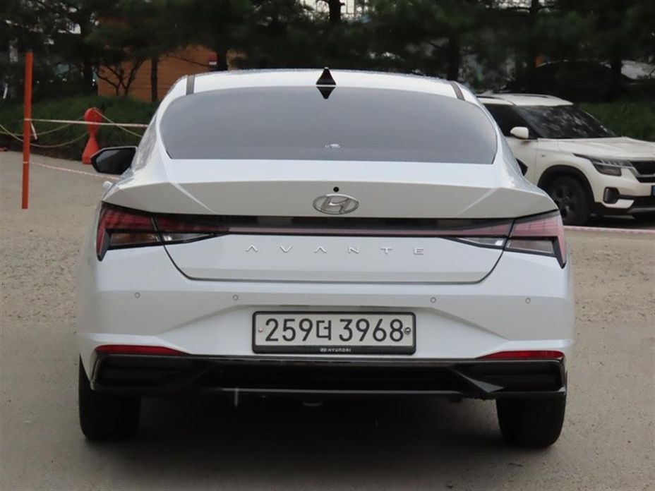 Hyundai AVANTE 2021