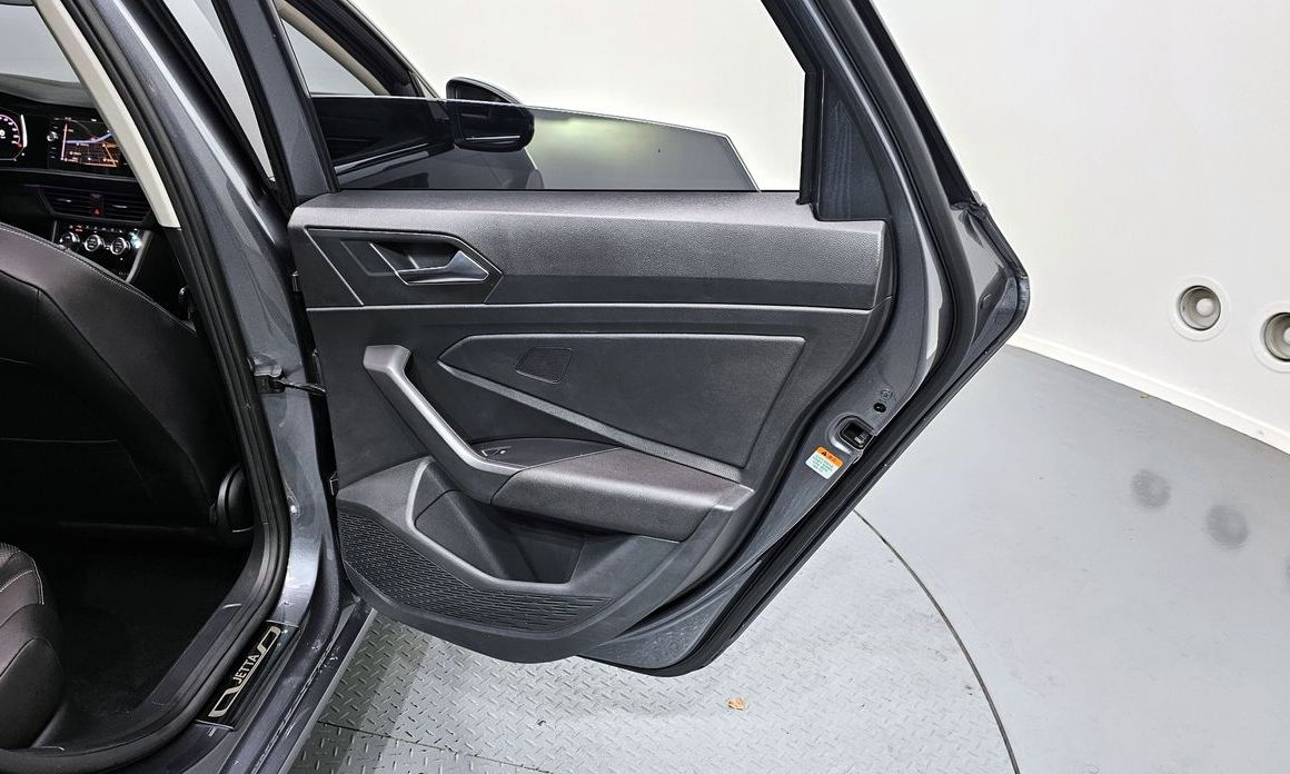 Volkswagen Jetta 2021