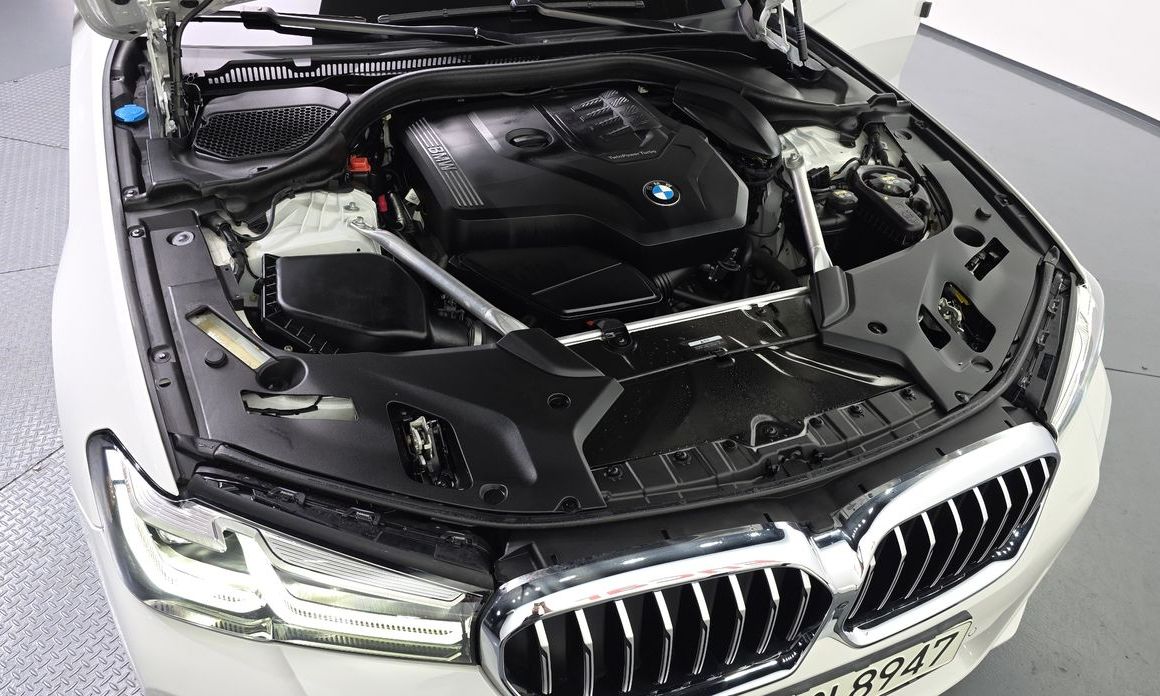 BMW 5-Series 2022