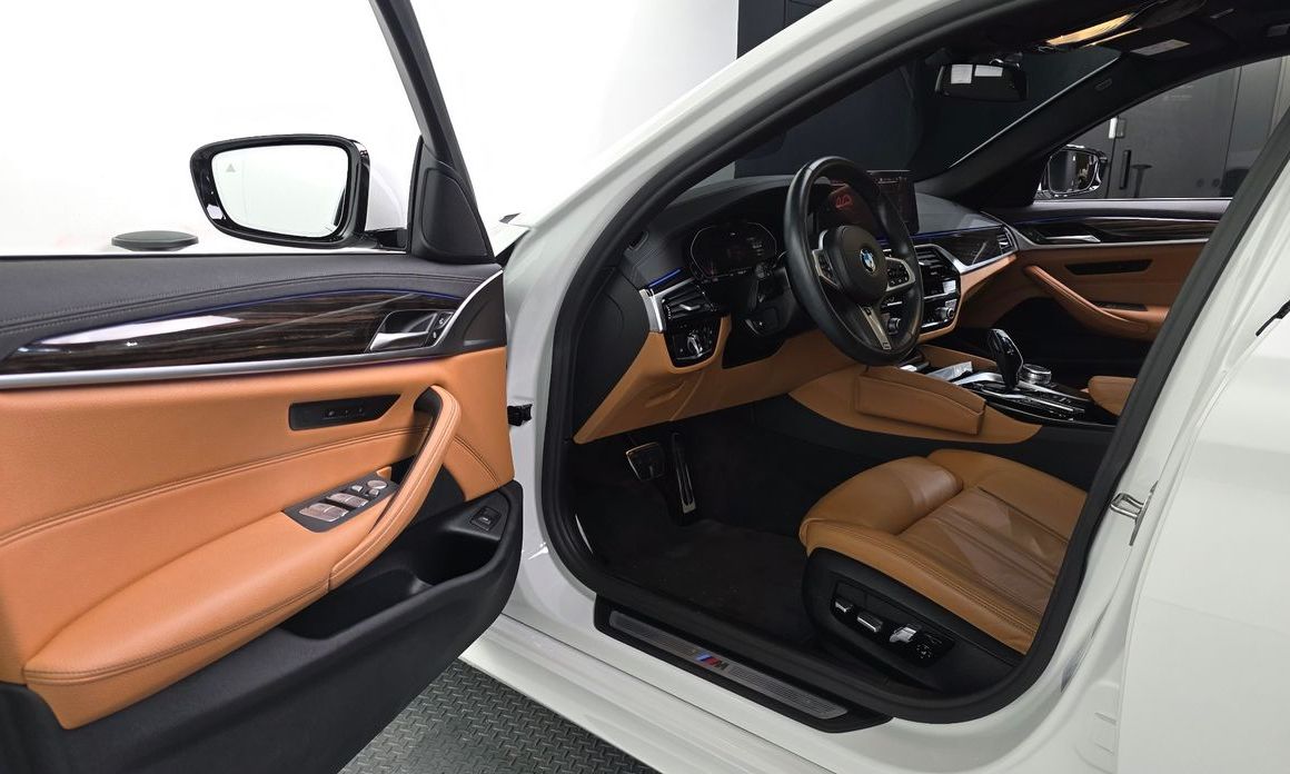 BMW 5-Series 2022