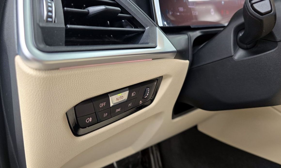 BMW 3-Series 2023