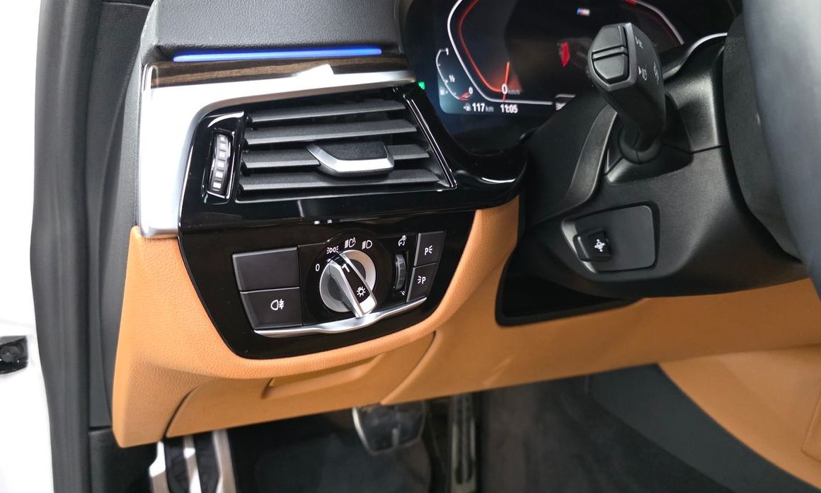 BMW 5-Series 2022