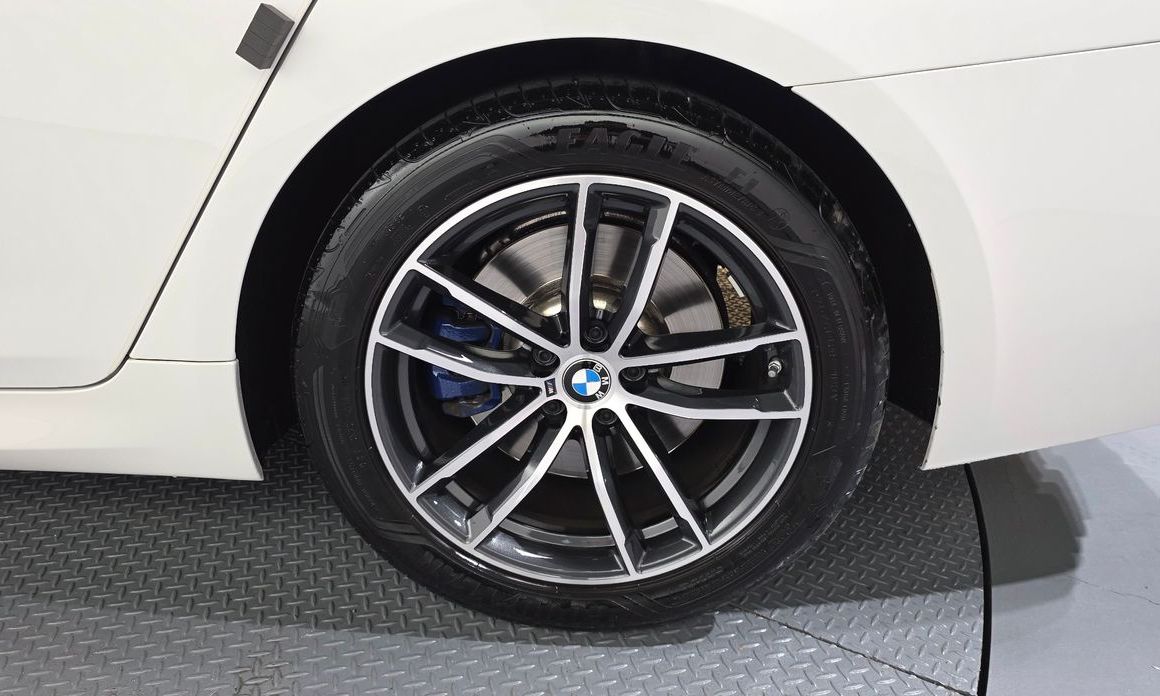 BMW 5-Series 2022