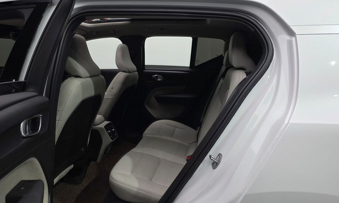 Volvo XC40 2024