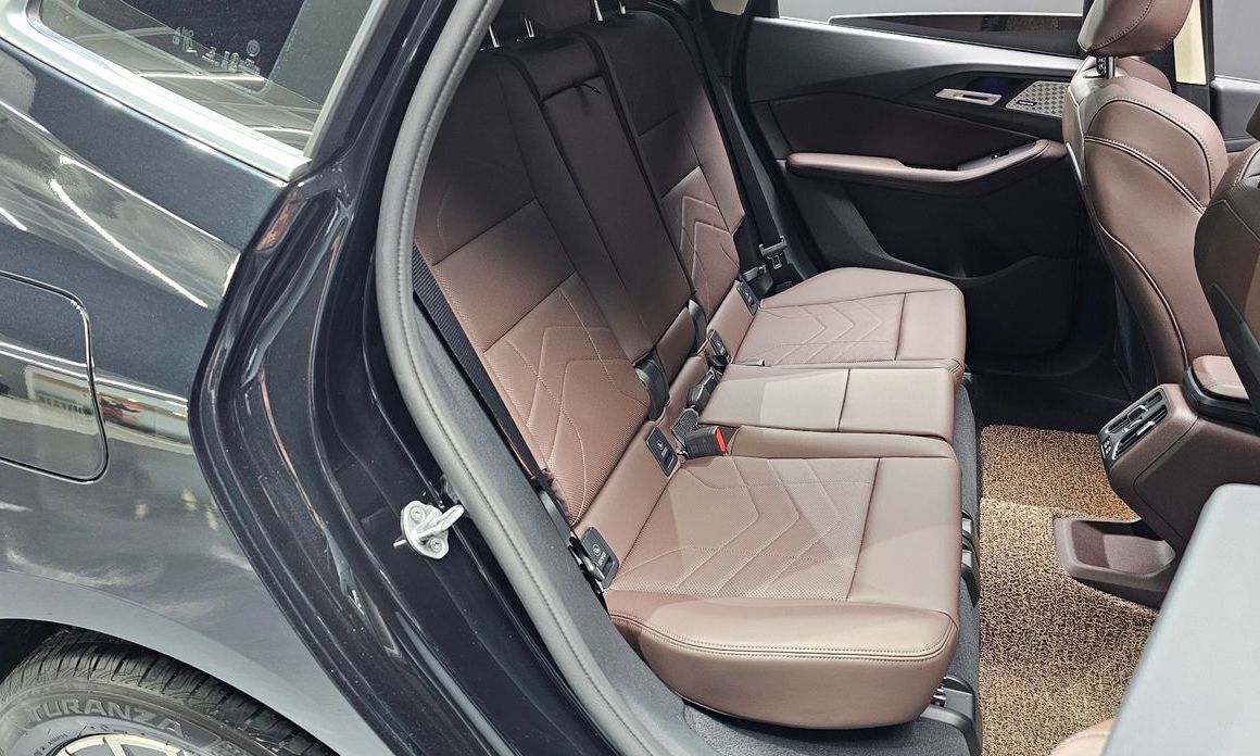 BMW 2-Series 2025