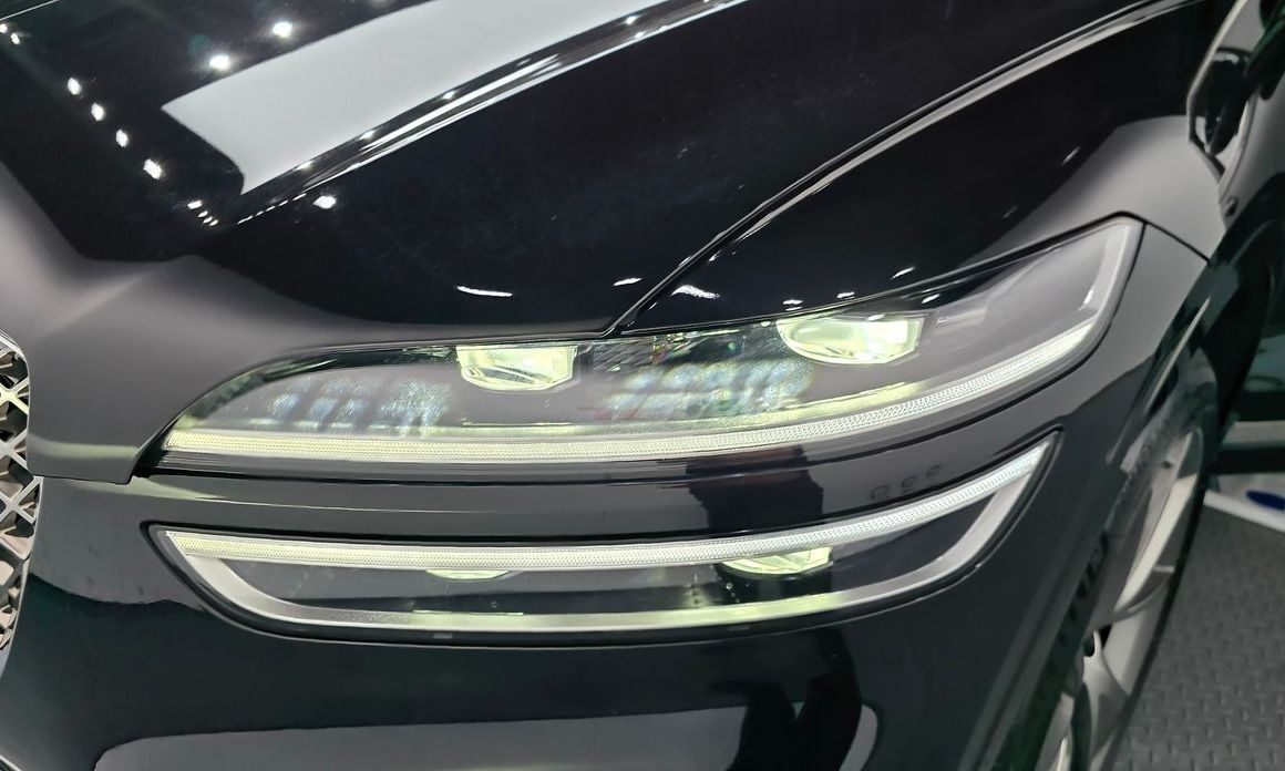 Genesis GV70 2024