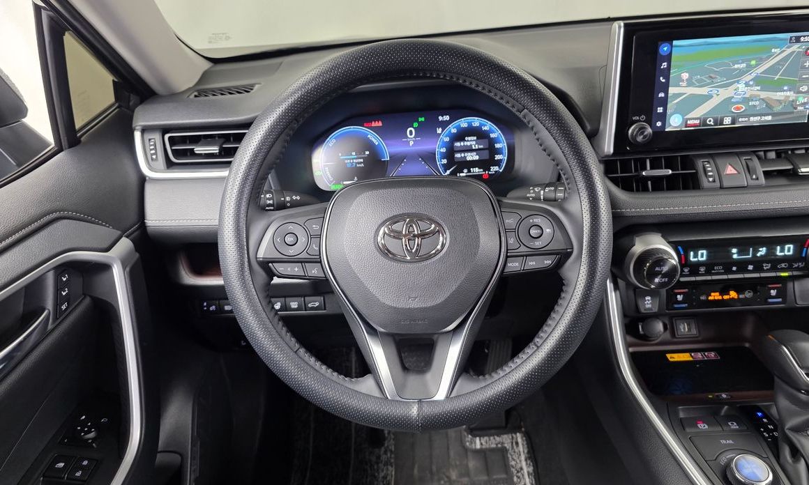 Toyota RAV4 2025