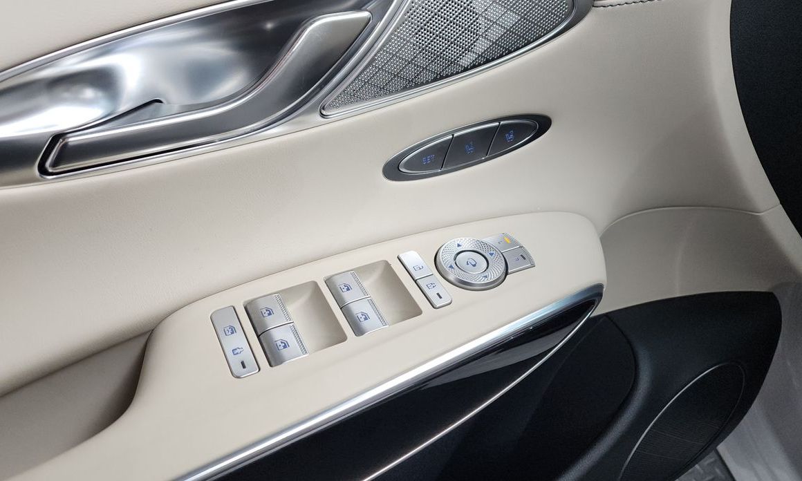Genesis GV70 2023