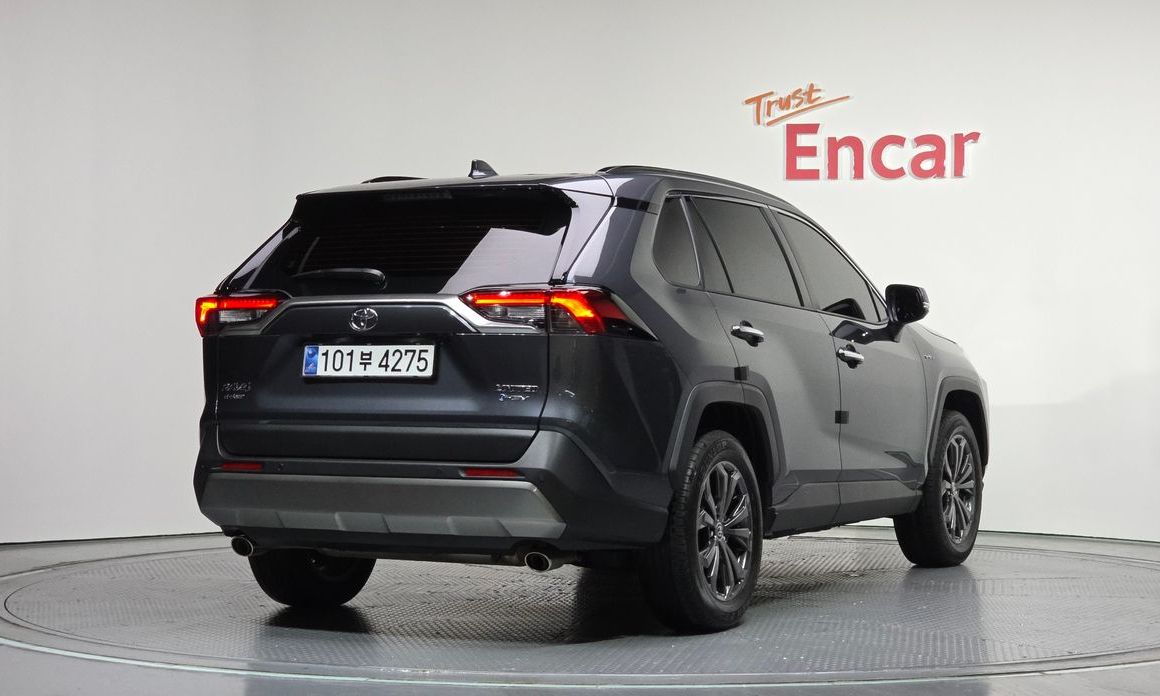 Toyota RAV4 2025