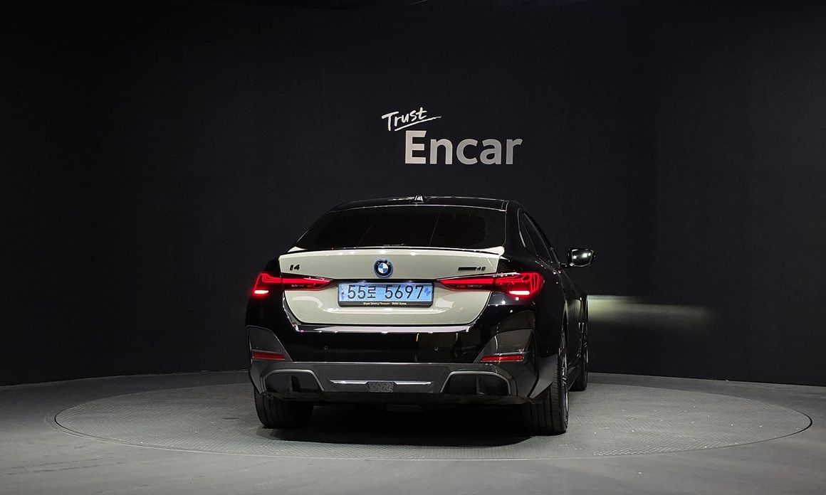 BMW i4 2024