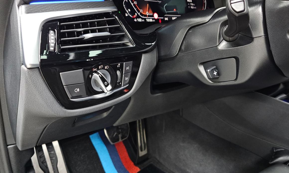 BMW 5-Series 2022