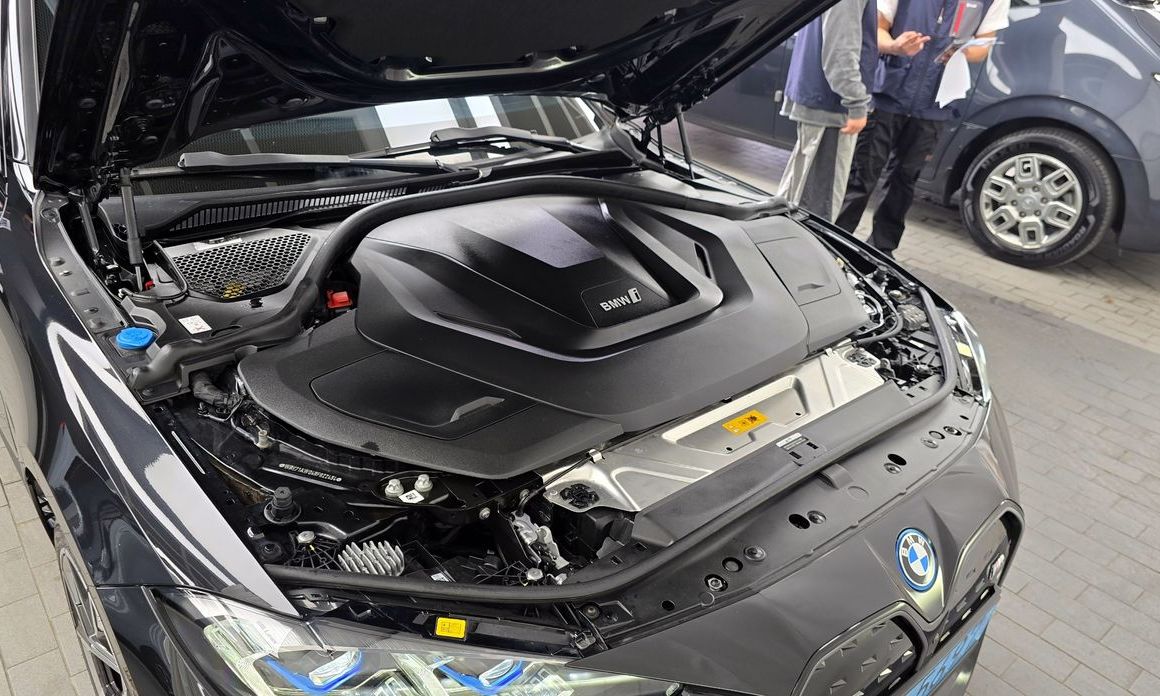 BMW i4 2024