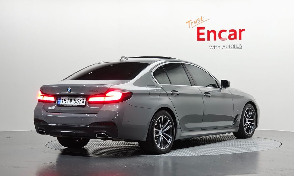 BMW 5-Series 2022