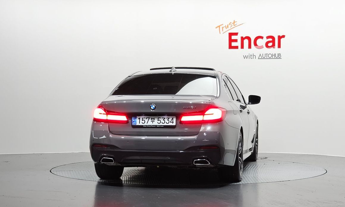 BMW 5-Series 2022