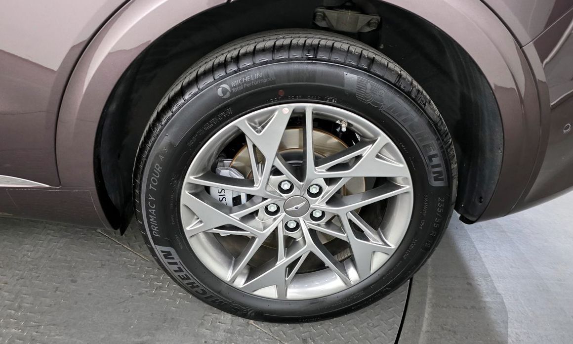 Genesis GV70 2023