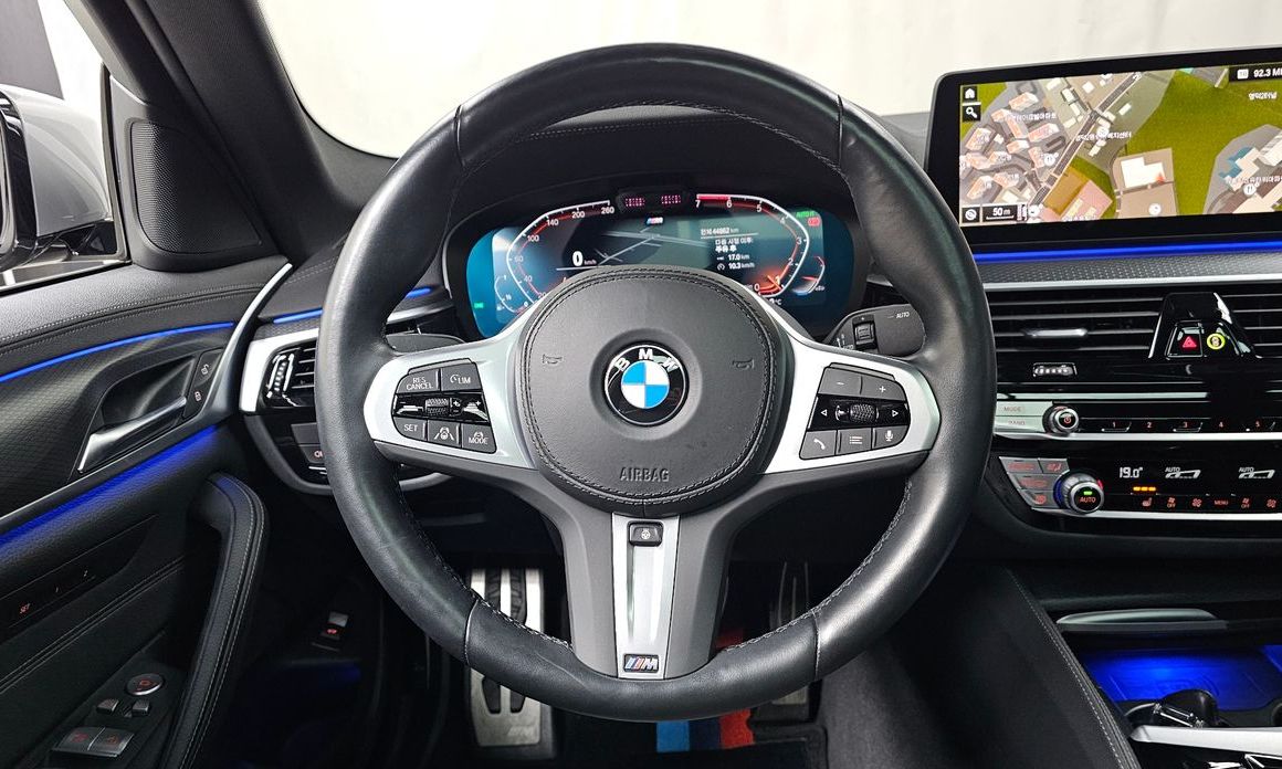 BMW 5-Series 2022