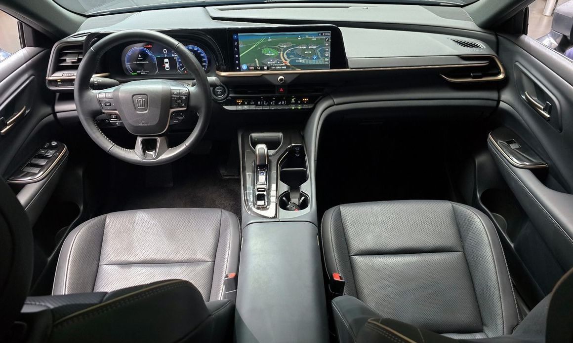 Toyota Crown 2024