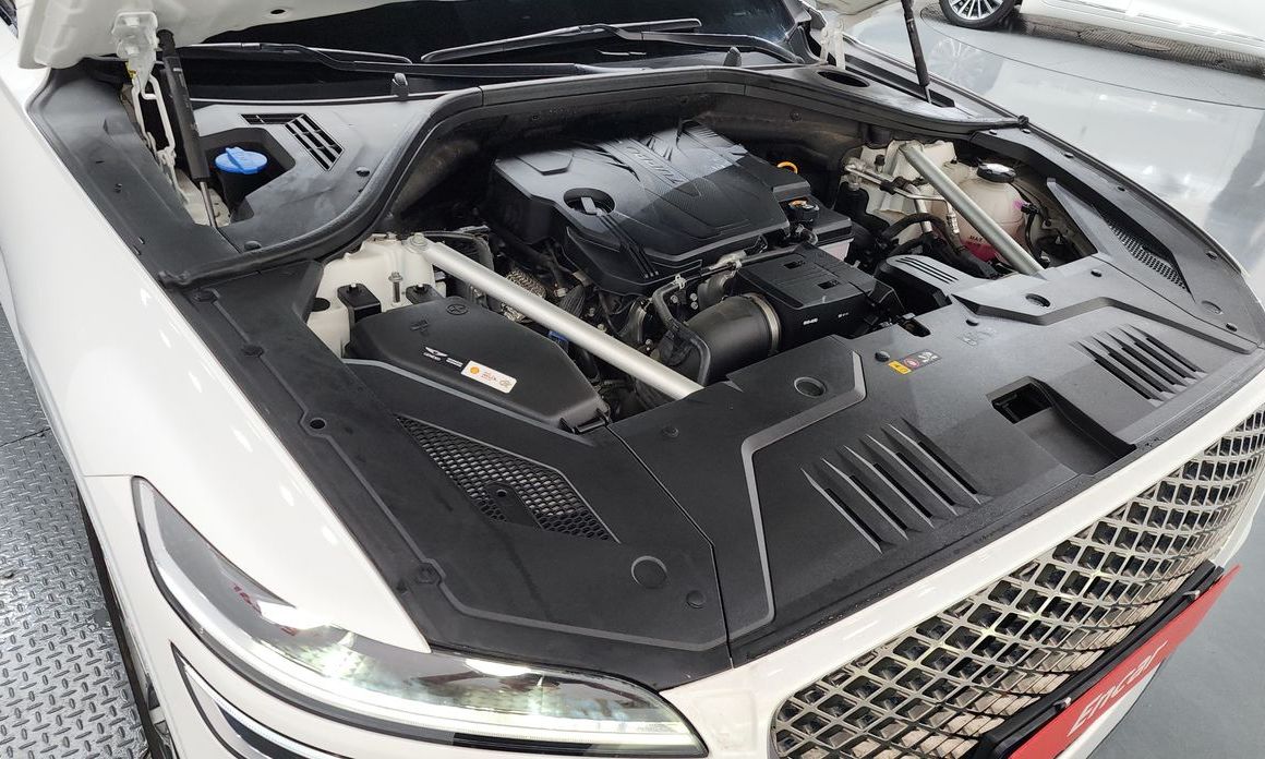 Genesis GV70 2024