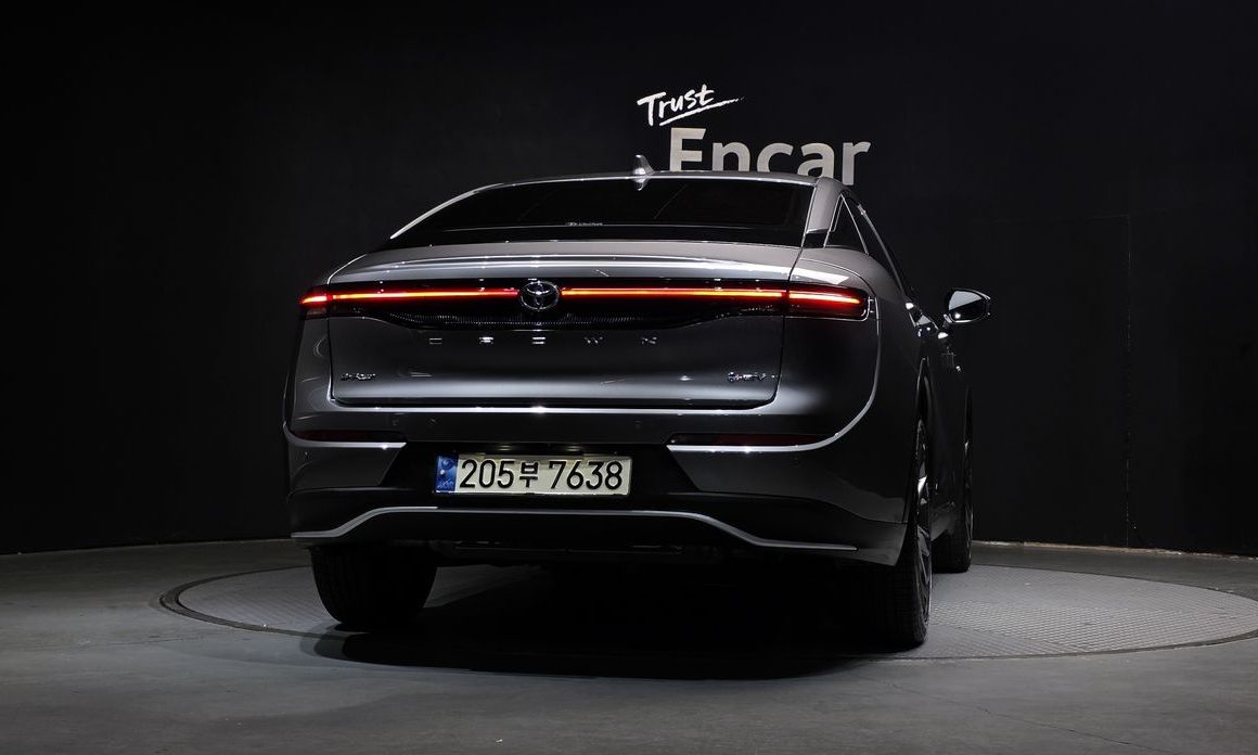 Toyota Crown 2024