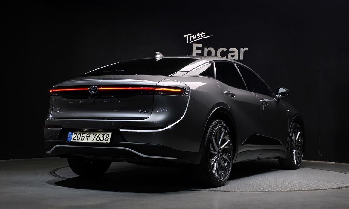 Toyota Crown 2024
