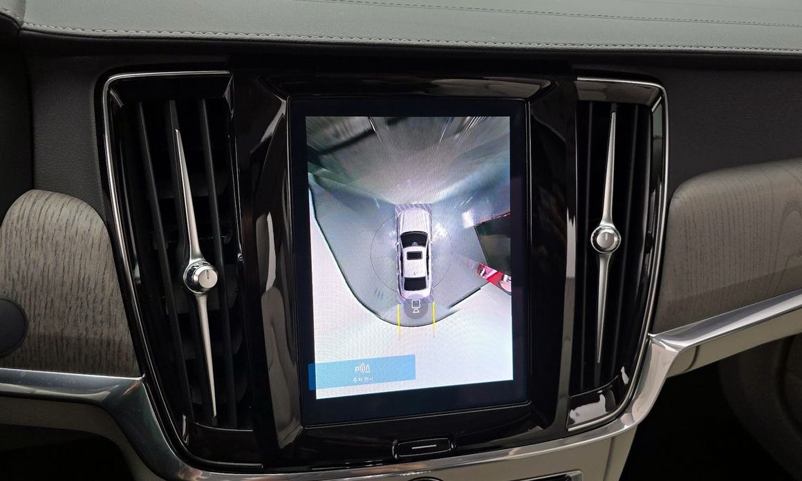 Volvo S90 2023