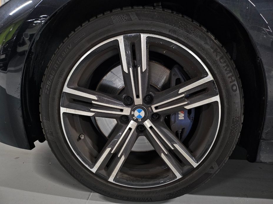 BMW 3-Series 2025