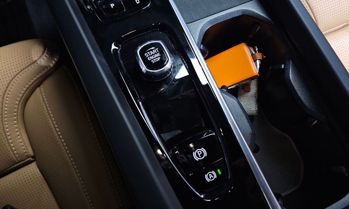 Volvo V60 2024
