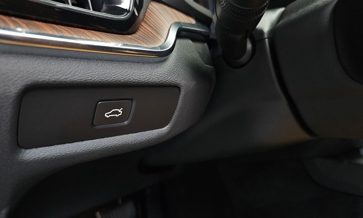 Volvo V60 2024