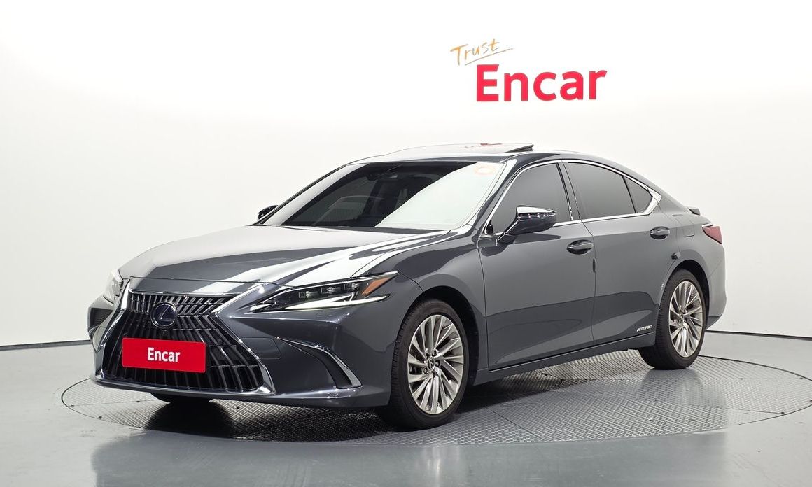 Lexus ES 2022
