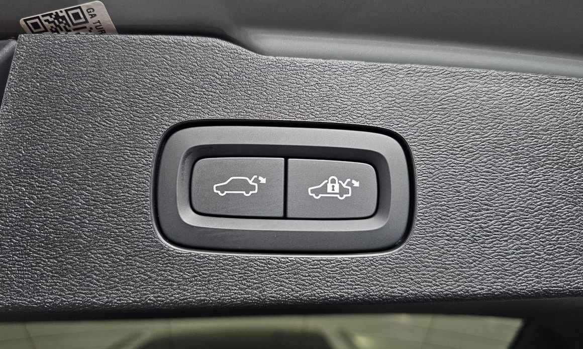 Volvo V60 2024
