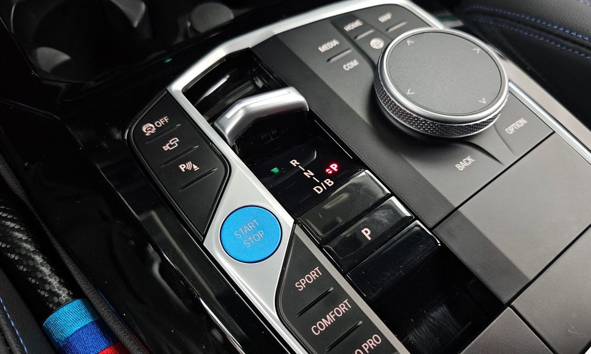 BMW iX3 2024