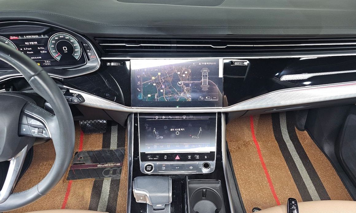 Audi Q8 2021